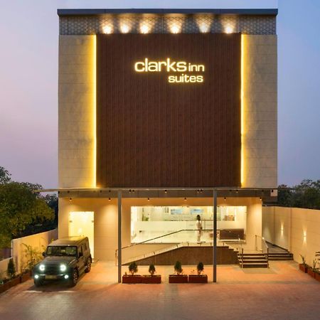Clarks Inn Suites Agra Near Tajmahal Exterior foto
